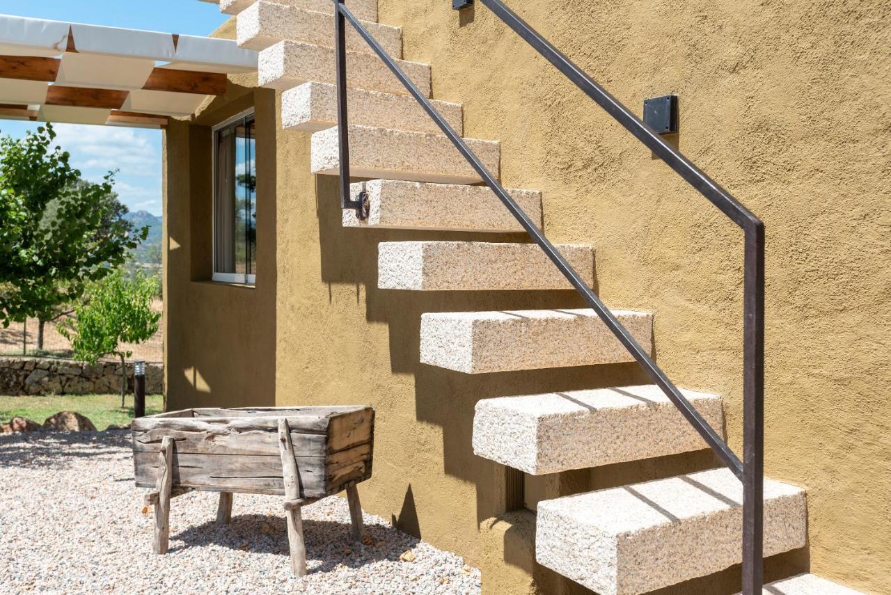 Villa Tre Nibbari San Pantaleo Buitenkant foto